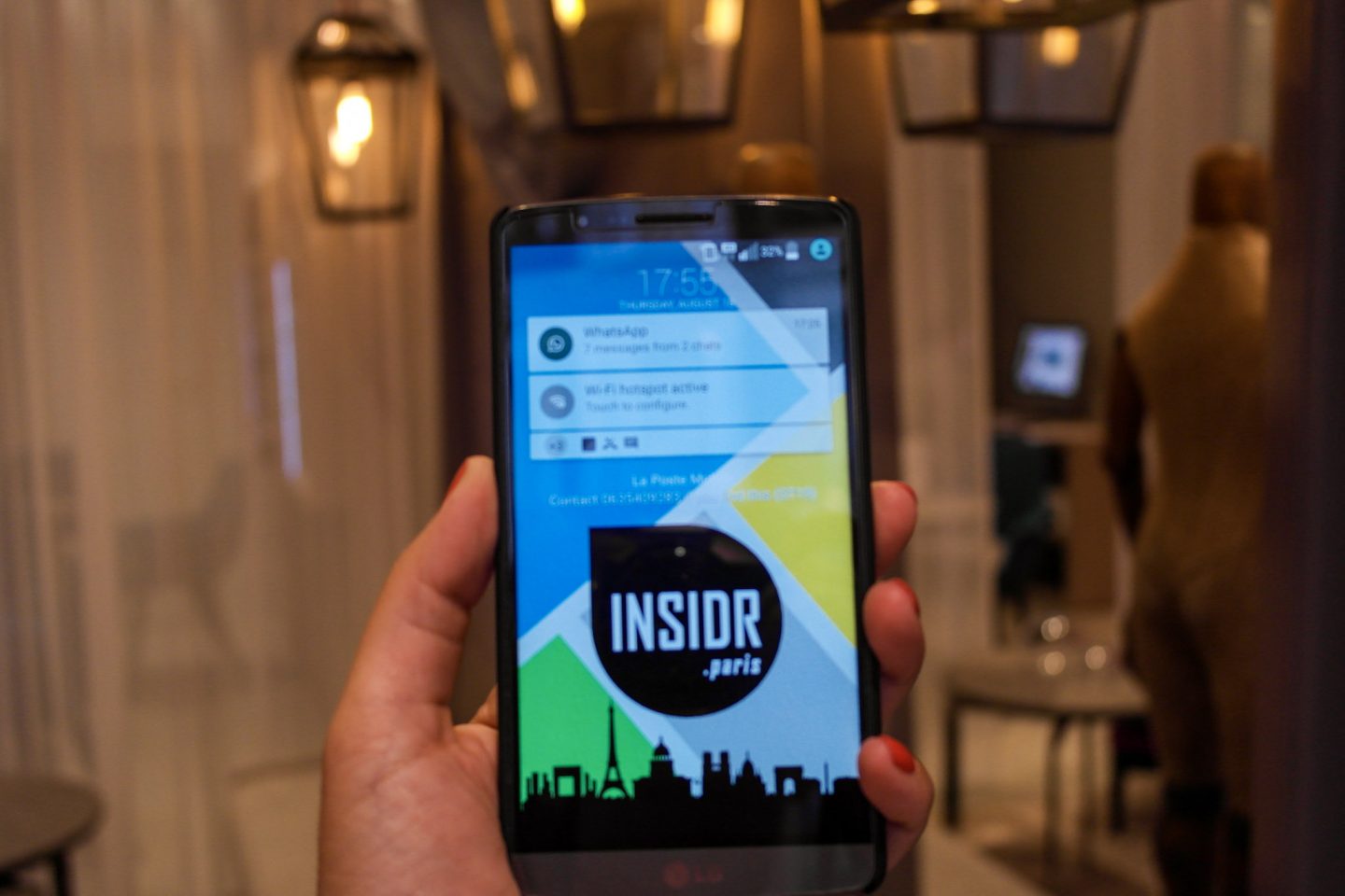 Stay connected with INSIDR.PARIS